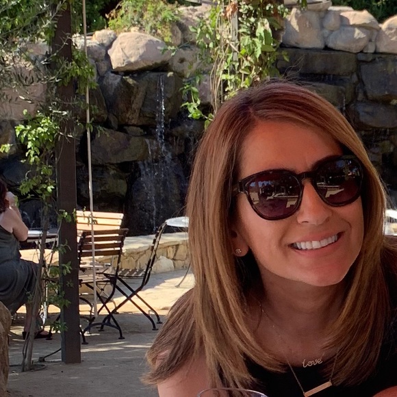 Meet your Posher, Gasia - Picture 1 of 1